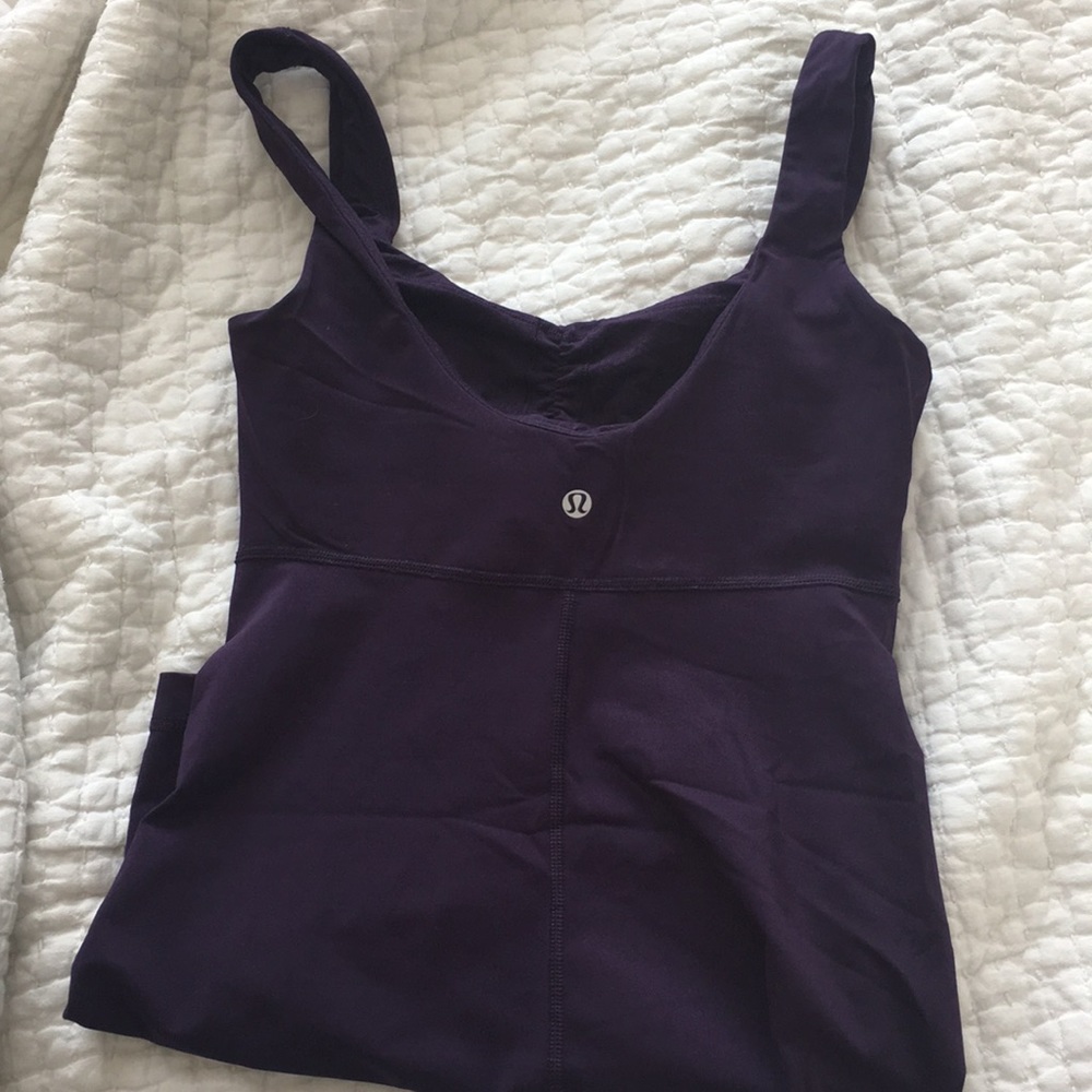 Workout top - Picture 2 of 2